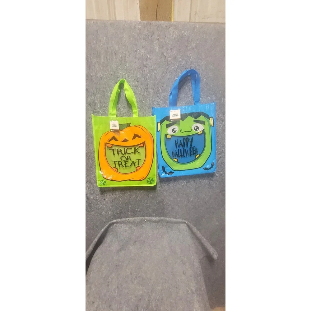 Halloween 2025 Trick or‎ Treat Window Bags Set of 2